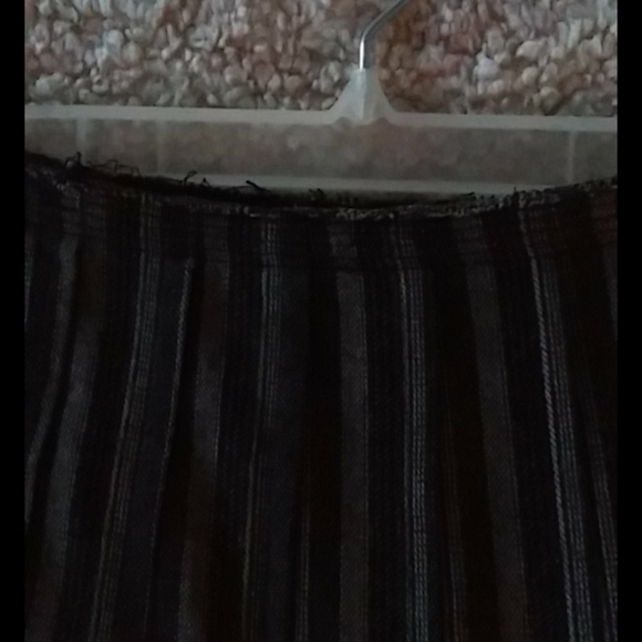 Club monaco skirt - Picture 2 of 3